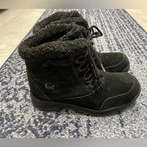 Sorel Black Suede Waterfall Low Lace Boots Sz 8